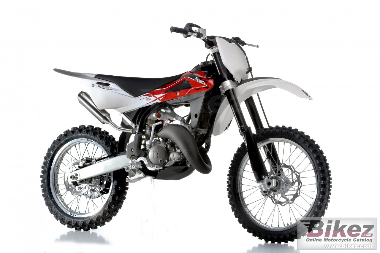 Big Husqvarna cr125 picture and wallpaper from Bikez.com